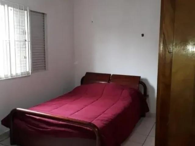 Casa com 4 Quartos e 3 Vagas de Garagem em Umuarama Osasco SP: Venda ou Locação!