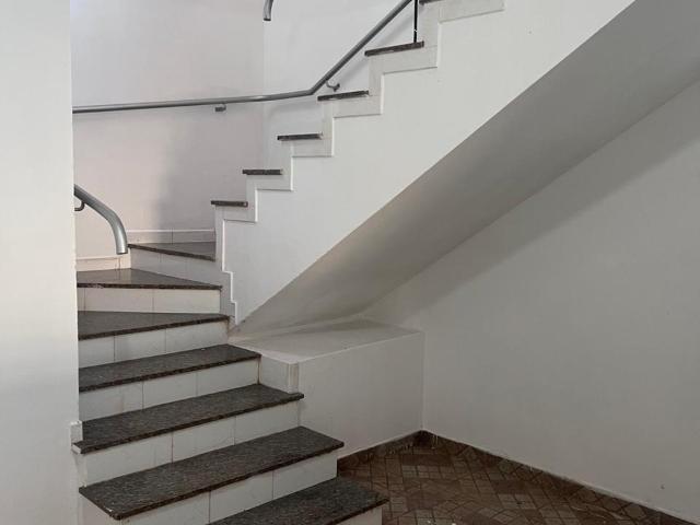 Casa com 4 Quartos e Quintal em Uberlândia