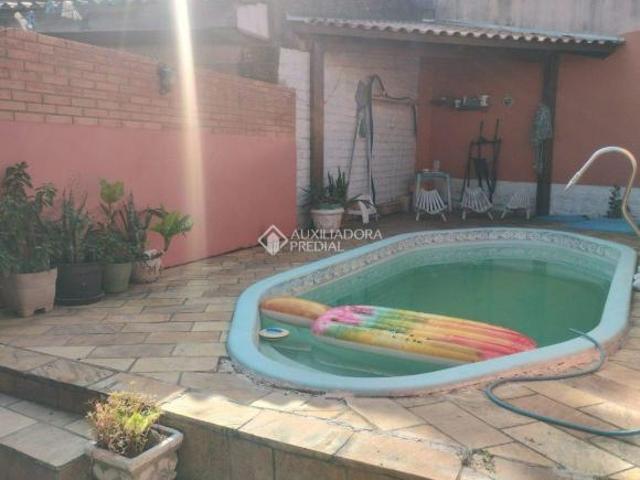 Casa com 4 Quartos no Bairro Serraria