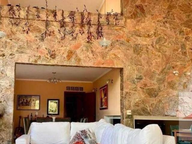 Casa com 4 quartos sendo 2 suítes à venda, 454 m² por R$ 3.500.000 Chácara Malota Jundiaí/SP