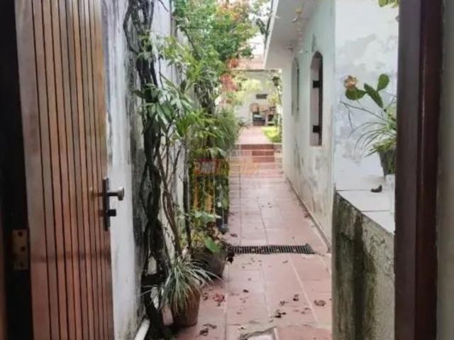 Casa com 4 Quartos para venda ou aluguel, 250m² Vila Valparaiso