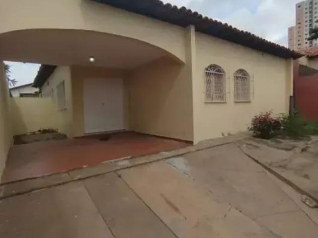Casa com 4 Quartos para alugar, 150m² Ilhotas