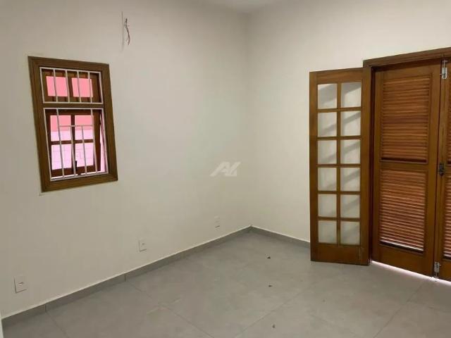Casa com 4 Quartos para alugar, 175m² Cambuí