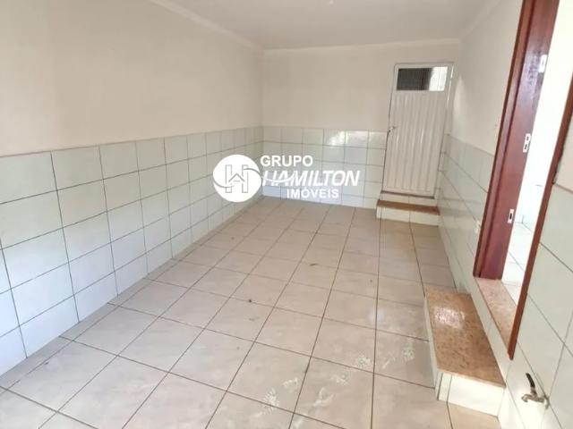 Casa com 4 quartos para alugar