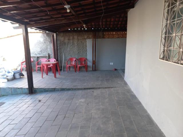 Casa com 4 quartos para alugar no bairro Jardim América, 180m²