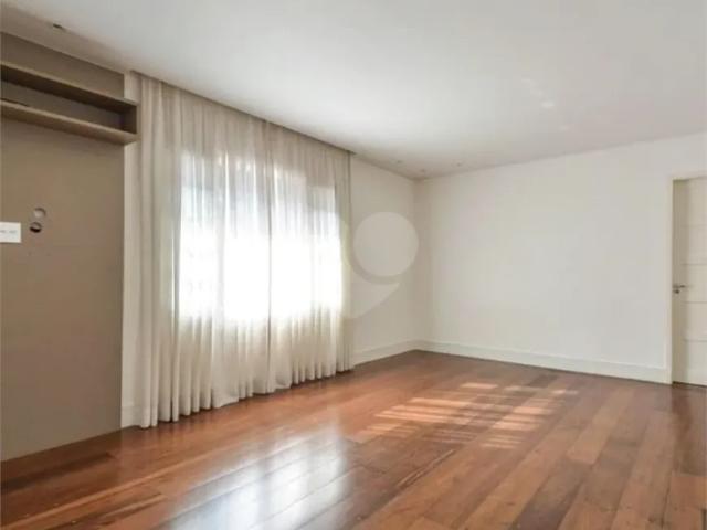 Casa com 4 quartos à venda em Perdizes SP