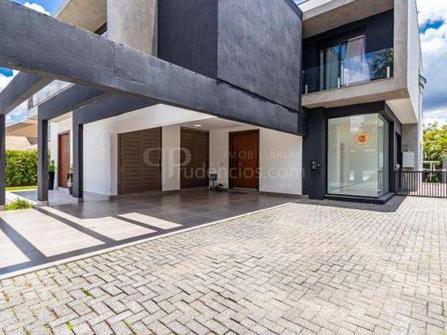Casa com 4 Suítes, à venda por R$6.450.000 no Alphaville graciosa, PINHAIS PR
