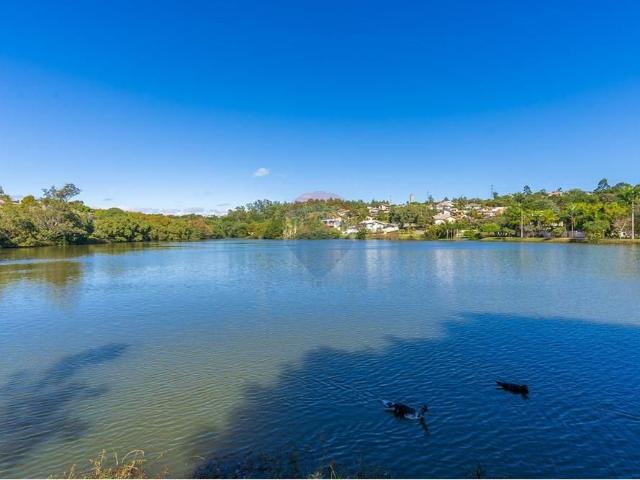 CASA COM 4 SUÍTES E EDÍCULA PARA LOCAÇÃO CONDOMÍNIO VISTA ALEGRE VINHEDO SP