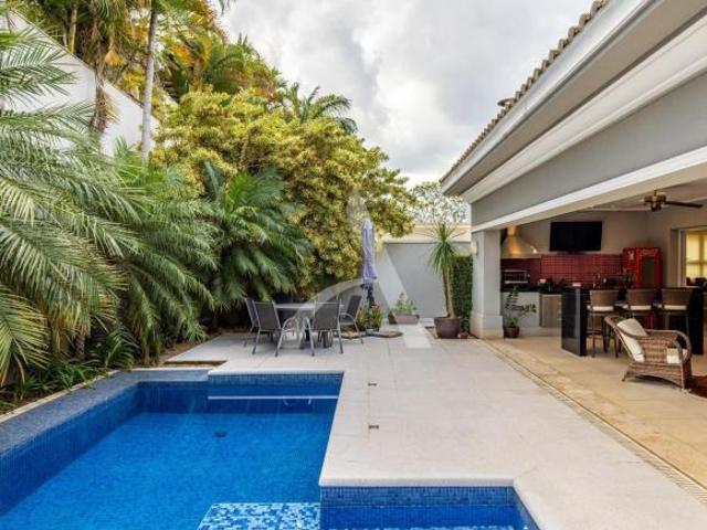 Casa com 4 suítes e 585 m² de terreno à venda no Condomínio Alphaville Campinas