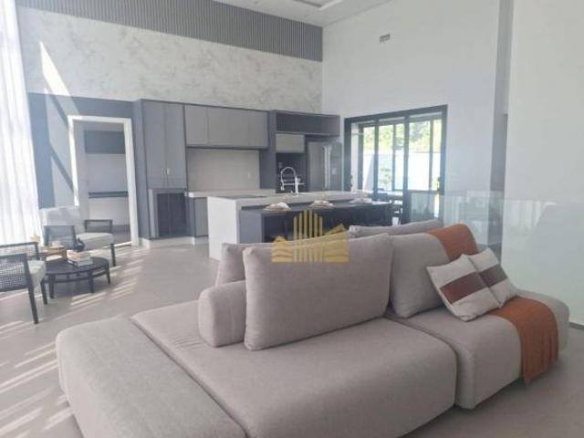 Casa com 4 suítes em condomínio Jardim Residencial Helvétia Park II Indaiatuba/SP
