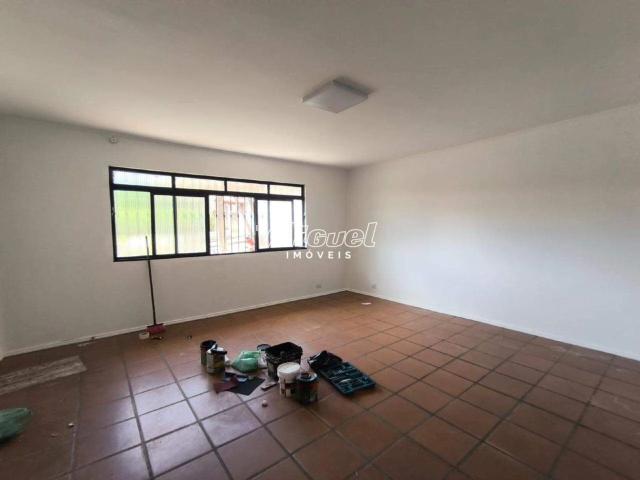 Casa com 4 suítes, piscina e anexo independente no Jardim Porangaba