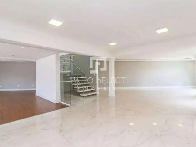Casa com 514 m², 3 quartos sendo 3 suítes à venda no bairro Hugo Lange