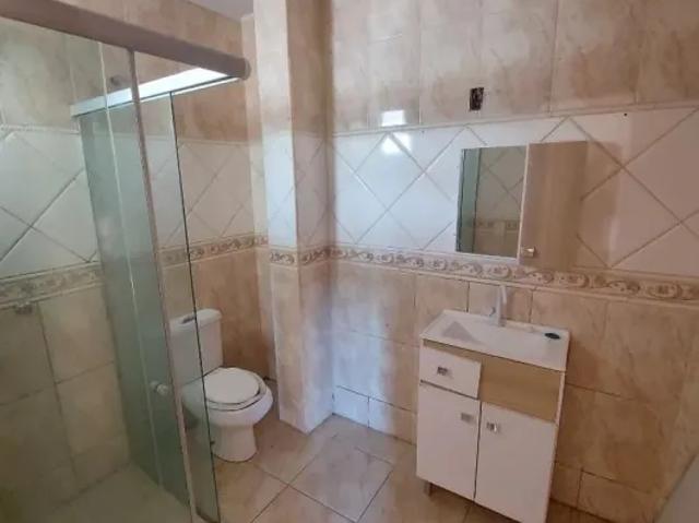 Casa com 5 dormitórios para locação no bairro Vila Nova zona sul de Porto Alegr