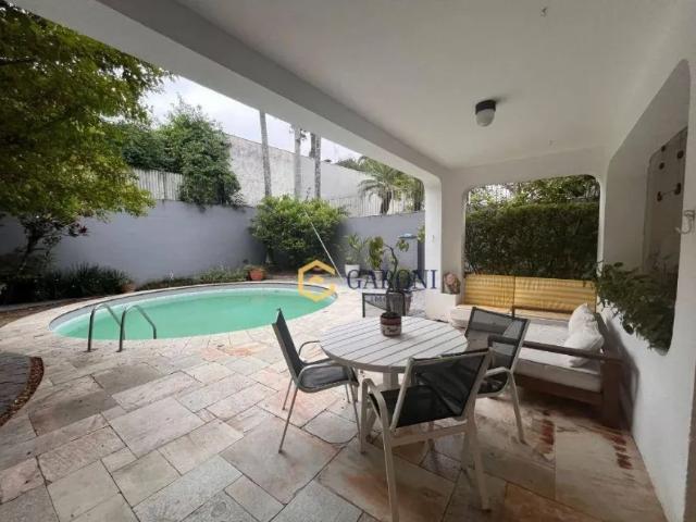 Casa com 5 dormitórios para alugar, 600 m² por R$ 24.410,01/mês Alto de Pinheiros São Paulo/SP