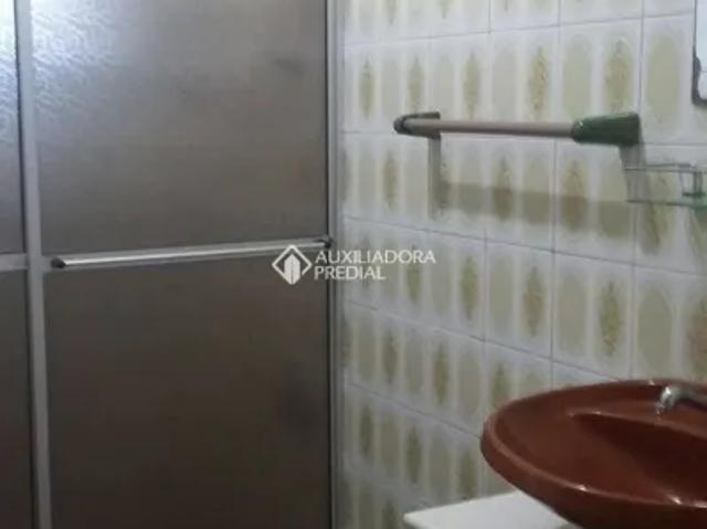 Casa com 5 dormitórios perto da praia da barra