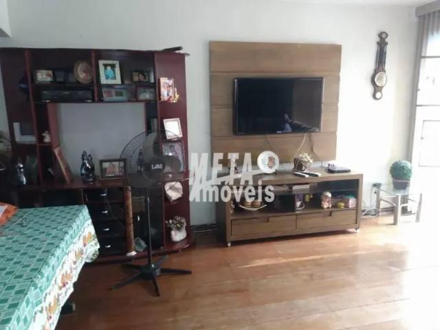 Casa com 5 dormitórios à venda, 240 m² por R$ 900.000,00 Centro Campos dos Goytacazes/RJ