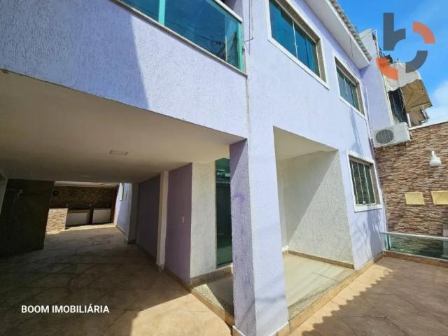 Casa com 5 dormitórios à venda, 218 m² por R$ 750.000,00 Califórnia Nova Iguaçu/RJ