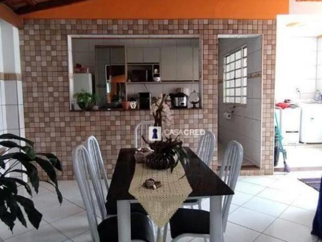 Casa com 5 dormitórios à venda, 260 m² por R$ 820.000,00 Jardim Canaã Varginha/MG