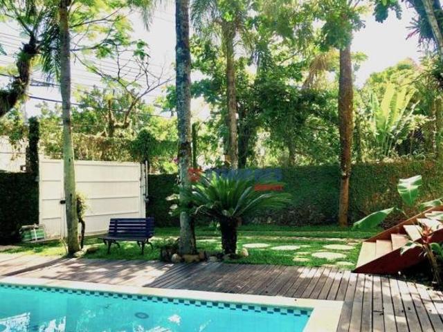 Casa com 5 dormitórios à venda, 320 m² por R$ 7.800.000,00 Baleia São Sebastião/SP
