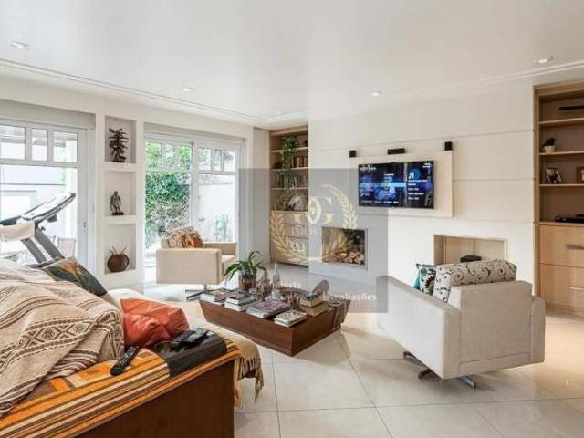 Casa com 5 dormitórios à venda, 375 m² por R$ 2.300.000,00 Jardim Carvalho Porto Alegre/RS