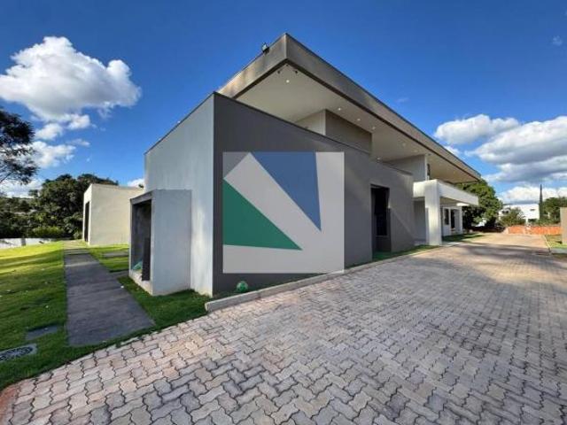 Casa com 5 dormitórios à venda, 695 m² por R$ 6.980.000,00 Setor de Habitações Individuais Norte