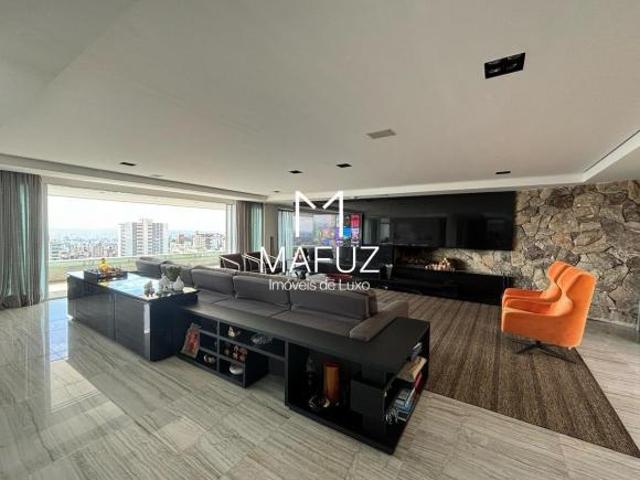 Casa com 5 dormitórios à venda, 836 m² por R$ 11.500.000,00 Mangabeiras Belo Horizonte/MG