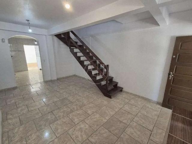 Casa com 5 Dormitórios à venda, Bairro Farrapos em Porto Alegre 244.92m² Churrasqueira, Pátio, terraço e 2 garagens
