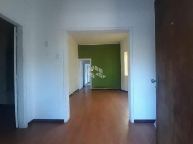 Casa com 5 dormitorios e 6 Vagas