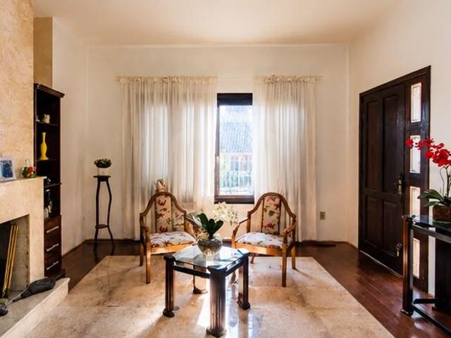 Casa com 5 dormitórios, 290.00m² à venda por R$ 850.000,00 ou para locação por R$ 4.600,00 Cristo Rei São Leopoldo/RS