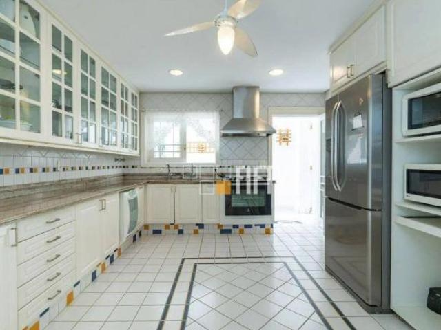 Casa à venda na Chácara Monte Alegre | 5 dorms, 4 suítes, 900 m², 6 vagas | Terraço | Perto do metrô