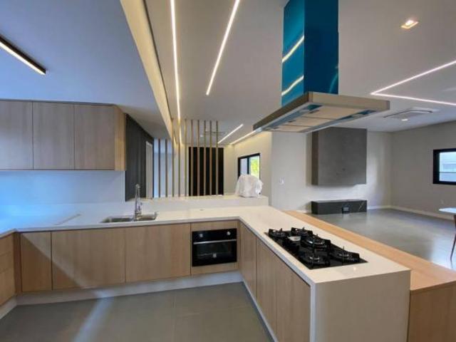 Casa com 5 quartos à venda, 542 m² por R$ 3.500.000 Alphaville Industrial Barueri/SP