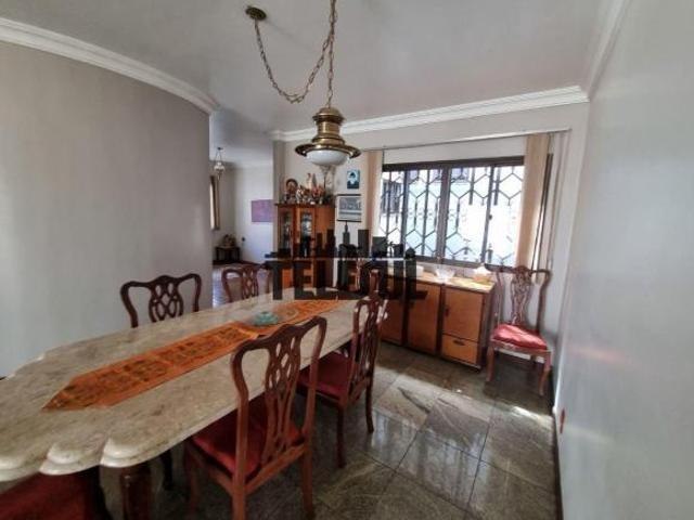 Casa com 5 quartos à venda em Varginha, no bairro Vila Pinto