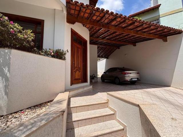 Casa com 5 quartos à venda em Belo Horizonte, no bairro Castelo