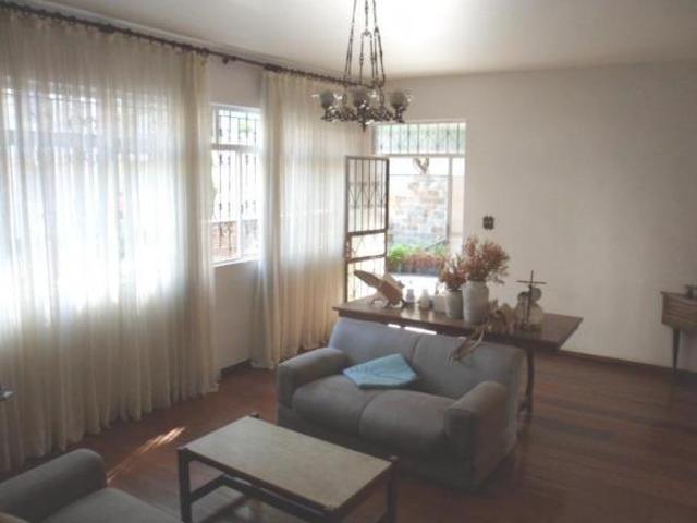 Casa com 5 quartos à venda em Belo Horizonte, no bairro Gutierrez