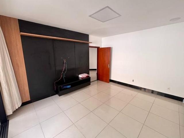 Casa com 5 quartos à venda em Belo Horizonte, no bairro Heliópolis