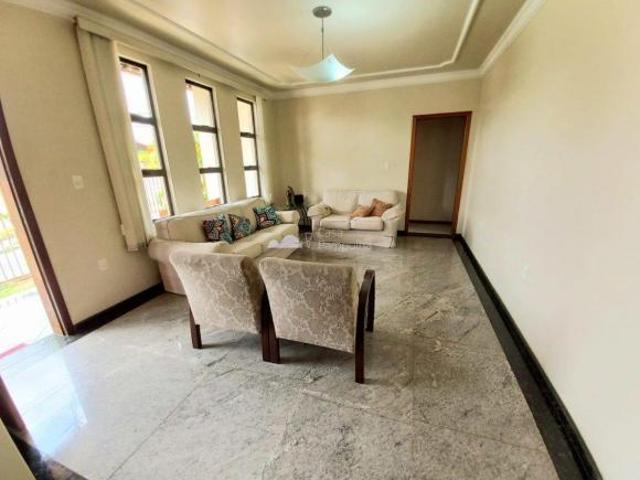 Casa com 5 quartos à venda em Belo Horizonte, no bairro Santa Amélia