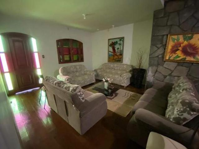 Casa com 5 quartos à venda em Lavras, no bairro Jardim Europa