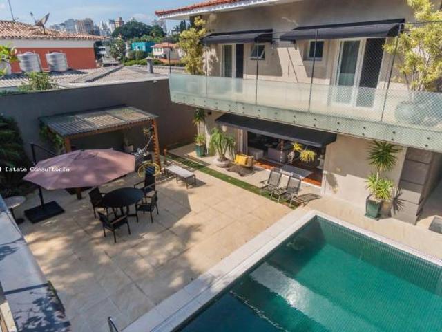 Casa com 5 quartos à venda em São Paulo, no bairro Pacaembu