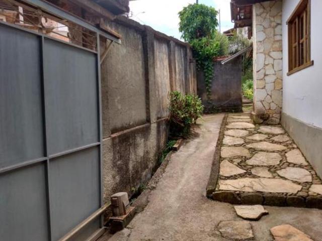 Casa com 5 quartos à venda em Santa Bárbara, no bairro Santo Antônio