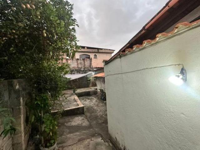 Casa com 5 quartos à venda em Sabará, no bairro Nações Unidas