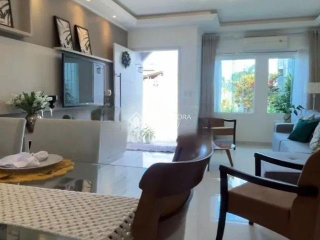 Casa com 5 quartos e 200m² para alugar em Ingleses do Rio Vermelho, Florianópolis