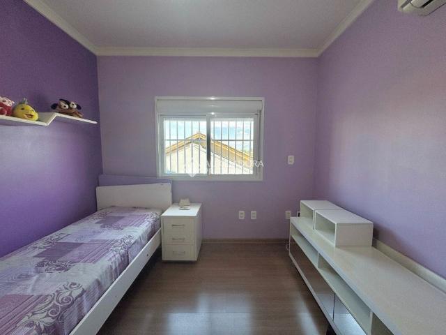 Casa com 5 quartos e 233m² para alugar em Estância Velha, Canoas