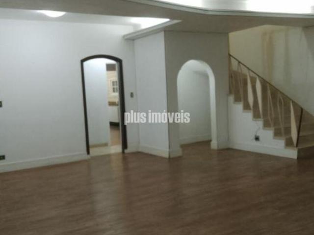 Casa com 5 Quartos e 3 banheiros à Venda, 455 m²