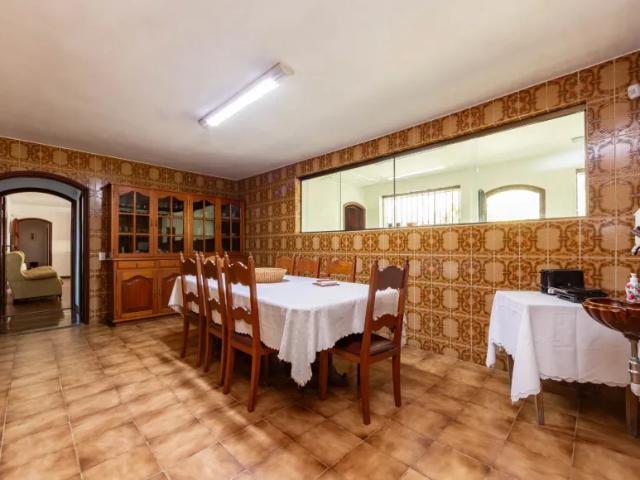 Casa com 5 quartos em Iúcas, Teresópolis