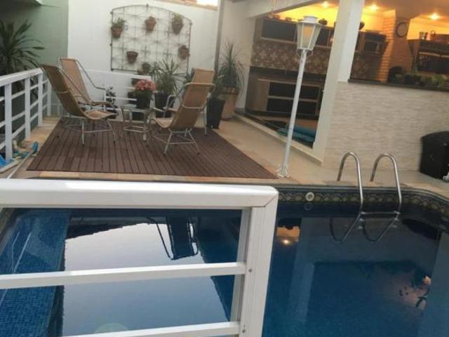 Casa com 5 quartos sendo 2 suítes à venda, 391 m² Santa Luzia Uberlândia/MG