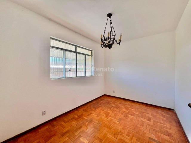 Casa com 5 quartos para alugar, 300m² Santa Inês
