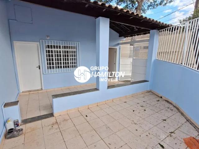Casa com 5 quartos para alugar