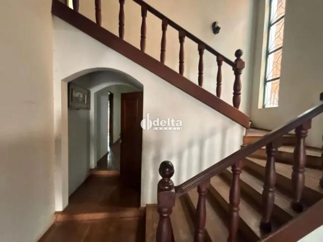 Casa com 5 Quartos para alugar, 463m² Tabajaras