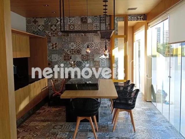 Casa com 5 Quartos para alugar, 600m² Pituba