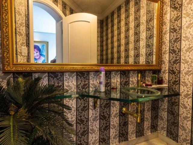 Casa com 5 suítes à venda, 715 m² por R$ 3.860.000 Vila Izabel Curitiba/PR